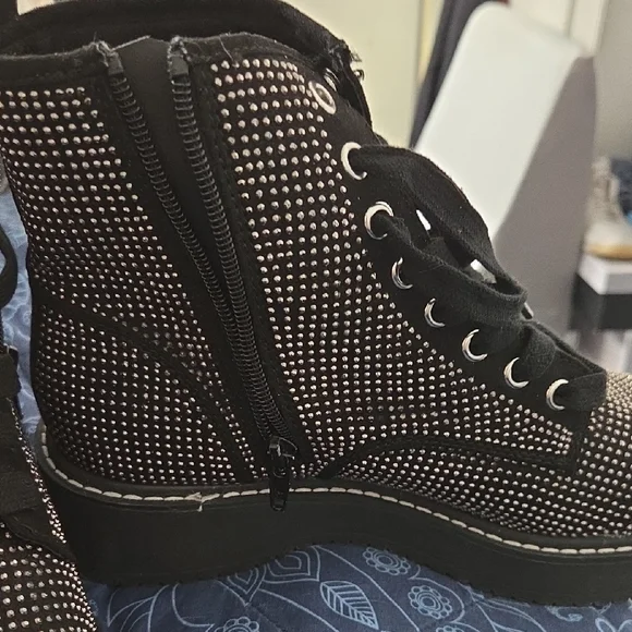 Madden NYC Black Ankle Boots for Women - Picture 4 of 5